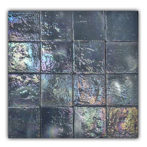 Madreperla line: Grigio Fumo Iris composition