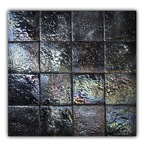 Madreperla line: Nero Asfalto Iris composition